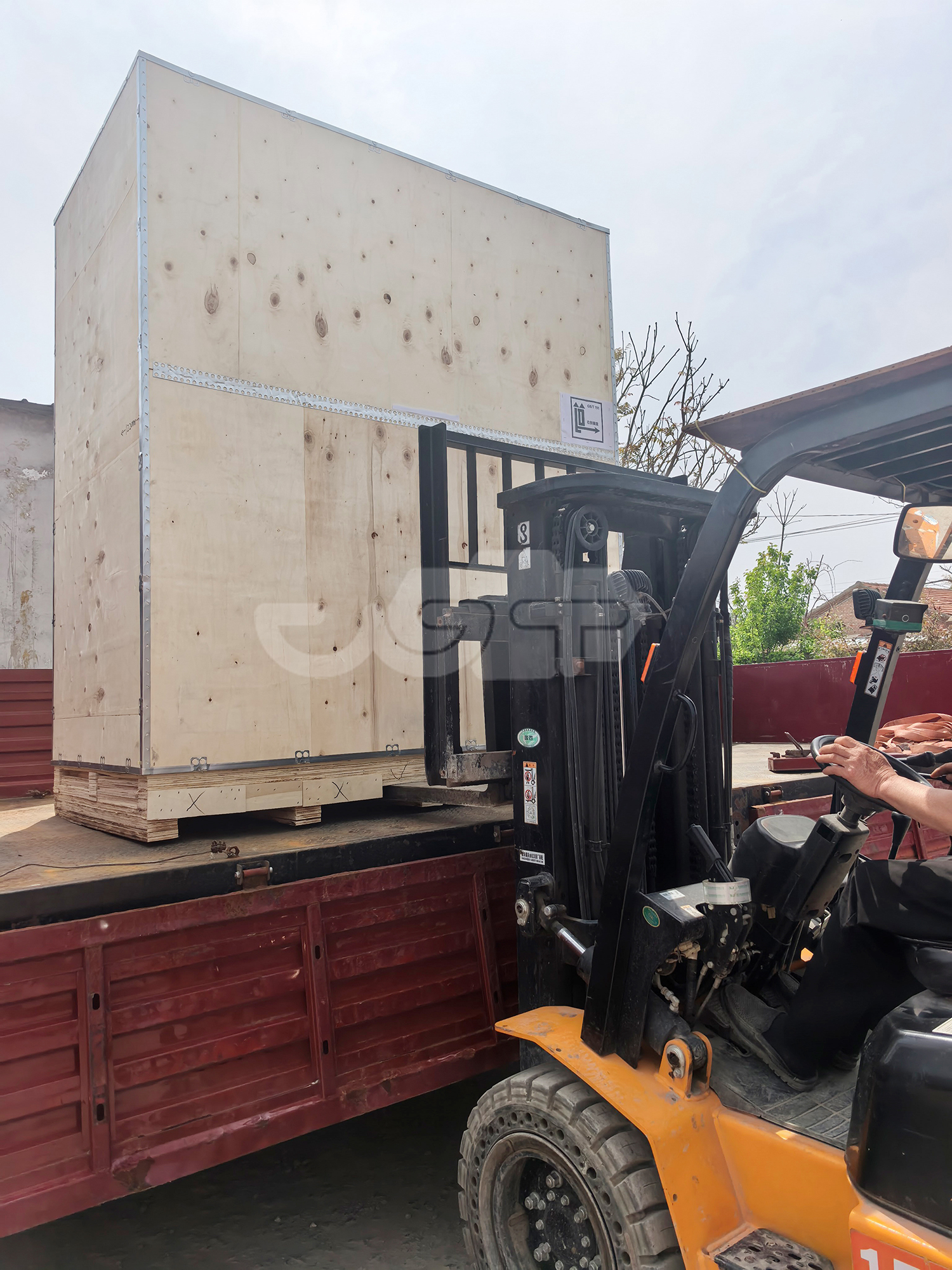 万通干冰压块机｜整装发货，奔赴一线